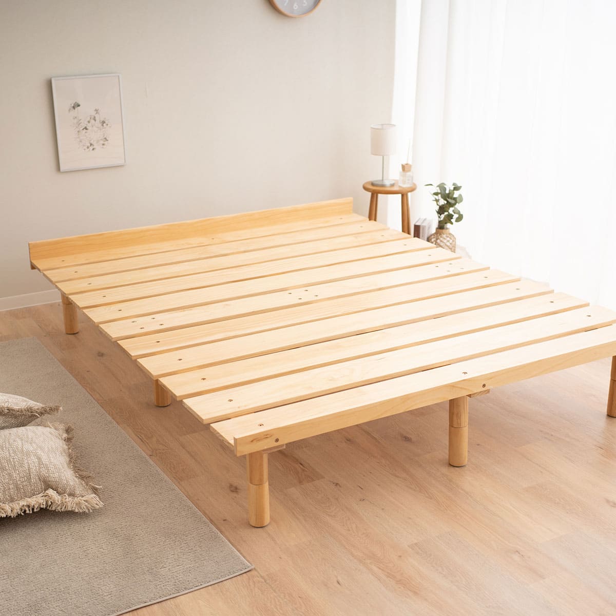 EMOOR Futonbett OSMOS für Japanische Futon-Matratze, Höhenverstellbar (5/18/31cm), Natur-Braun, Tatami Natürlich Kiefern Holzbett Palettenbett